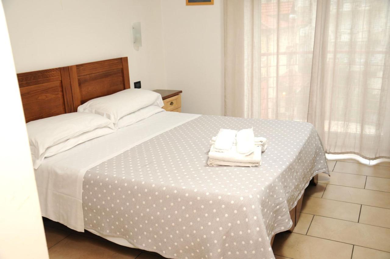 Hotel Fly Casoria Esterno foto